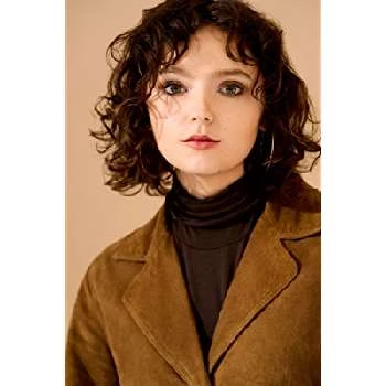 Emma Crawfis - Age, Bio, Birthdate, Family, Networth & More