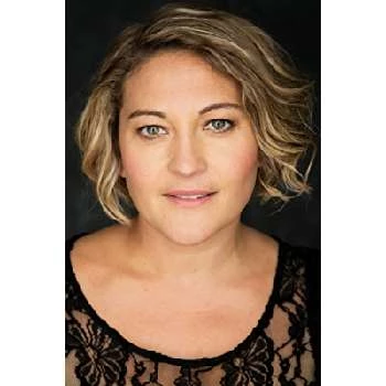 Emma Deakin Biography