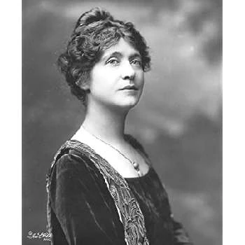 Emma Dunn - Age, Bio, Birthdate, Family, Networth & More