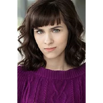 Emma Grace Sanderson - Age, Bio, Birthdate, Family, Networth & More