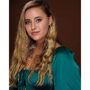 Emma Hernandez - Age, Bio, Birthdate, Family, Networth & More