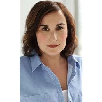 Emma Kaye - Age, Bio, Birthdate, Family, Networth & More