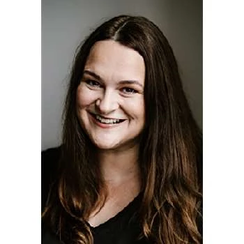 Emma Little Lawless - Wiki, Bio, Networth, Birthdate, Family & More