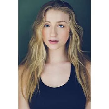 Emma Rayne Lyle - Age, Bio, Birthdate, Family, Networth & More