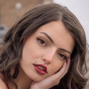 Emmaline - Age, Bio, Birthdate, Family, Networth & More