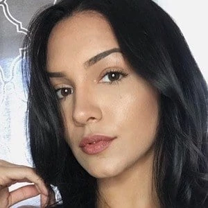 Natascha Encinosa Biography