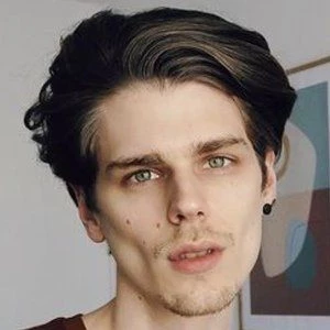 Blu Equis - Adderess, Bio, Birthdate, Family, Wiki & More