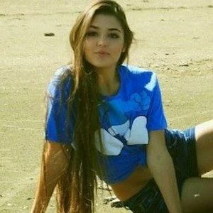 Hande Erçel Biography