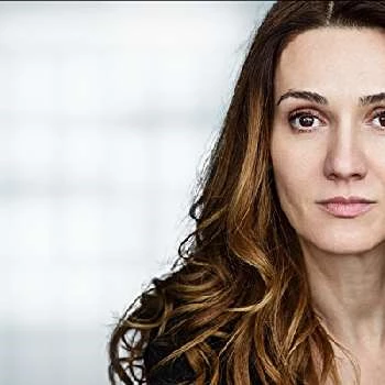 Eri Shuka - Age, Bio, Birthdate, Family, Networth & More