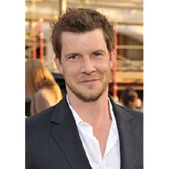 Eric Mabius - Income, Birthday, Family, Bio, Networth & More