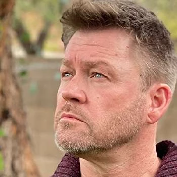 Eric Ulis - Age, Bio, Birthdate, Family, Networth & More