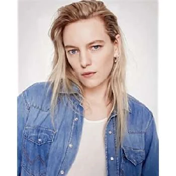 Erika Linder Biography