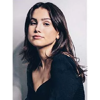 Erika Swayze - Age, Bio, Birthdate, Family, Networth & More