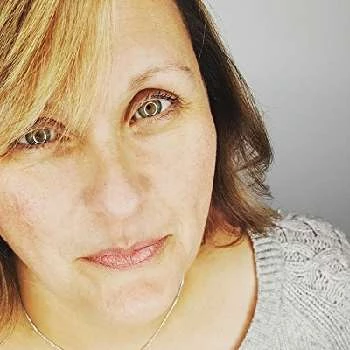 Erin Hazlehurst Biography