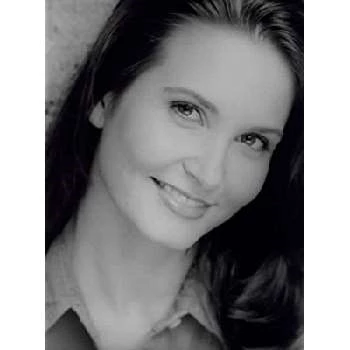 Erin Ryan - Age, Bio, Birthdate, Family, Networth & More