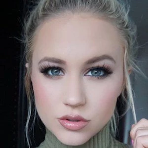 Jessy Erinn - Height, Bio, Wiki, Family, Birthplace, Networth & More