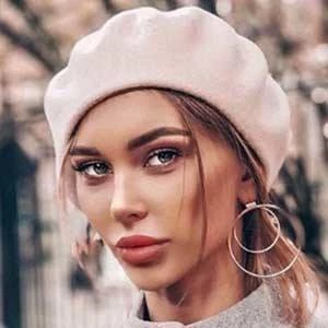 Lily Ermak Biography