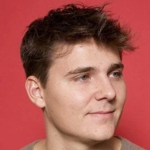 Alex Ernst - Income, Birthday, Family, Bio, Networth & More