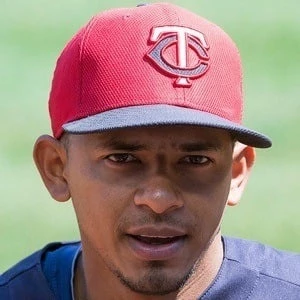 Eduardo Escobar - Age, Height, Birthdate, Bio, Family, Networth & More