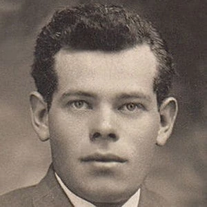 Alter Esselin - Wiki, Bio, Networth, Birthdate, Family & More