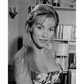 Estella Blain - Birthplace, Bio, Wiki, Birthday, Family, Networth & More