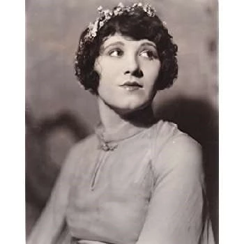 Estelle Clark - Wiki, Family, Bio, Birthdate, Networth & More