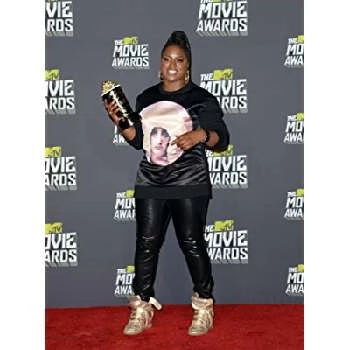 Ester Dean - Family, Bio, Birthdate,Age, Networth , Wiki& More