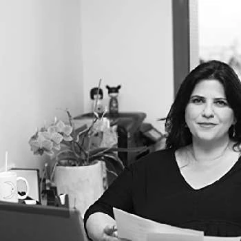 Esther Kling - Age, Bio, Birthdate, Family, Networth & More