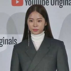 Seo Eun-soo - Birthdate, Age, Family, Bio, Networth & More