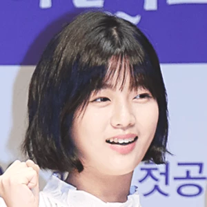 Shin Eun-soo Biography