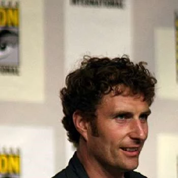 Euros Lyn - Age, Bio, Birthdate, Family, Networth & More