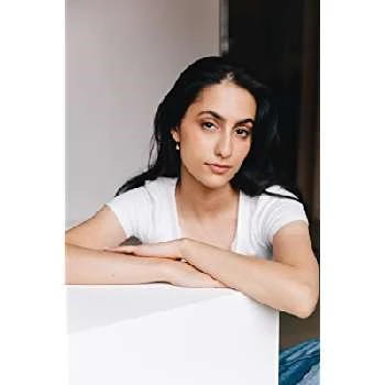 Eva Hatzicostas - Age, Bio, Birthdate, Family, Networth & More