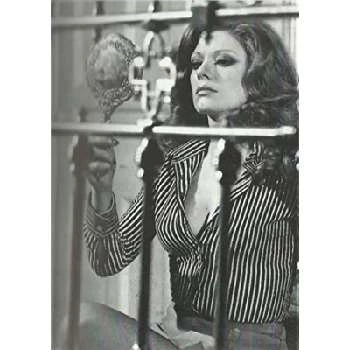 Eva León Biography