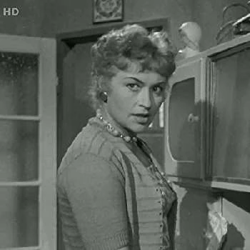 Eva Senková - Age, Bio, Career, Family, Wiki, Networth & More