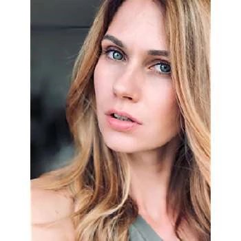 Eve Borchardt - Age, Bio, Birthdate, Family, Networth & More