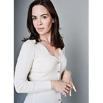 Eve Macklin - Age, Bio, Birthdate, Family, Networth & More