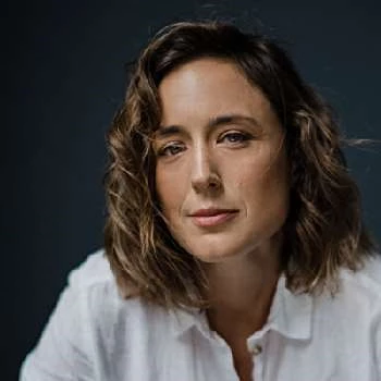 Eve Morey - Family, Bio, Birthday, Family, Income & More