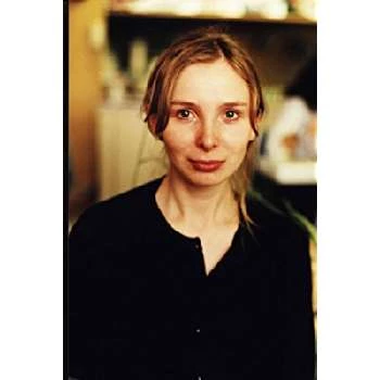 Evelyn Kaplun - Family, Bio, Birthday, Family, Income & More