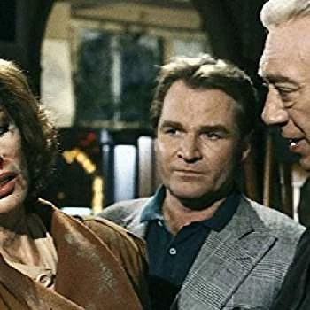 Evelyn Opela - Family, Bio, Birthday, Family, Income & More