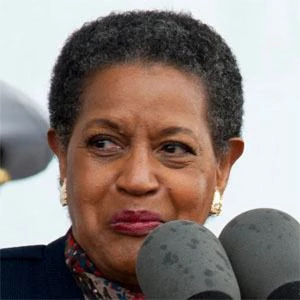 Myrlie Evers-Williams Biography
