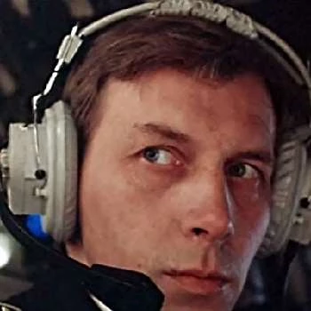 Evgeniy Karelskikh - Family, Bio, Birthday, Family, Income & More