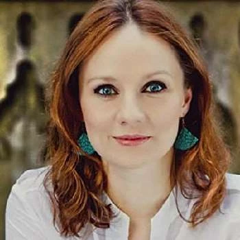 Ewelina Flinta - Age, WIki, Birthday, Family, Networth & More