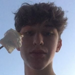 Cole Ewoldsen - Income, Birthday, Family, Bio, Networth & More