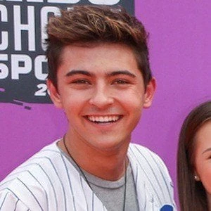 Kyson Facer Biography