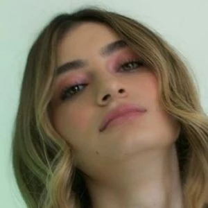 Maitê Faitarone - Biography, Birthday, Wiki, Family, Networth & More