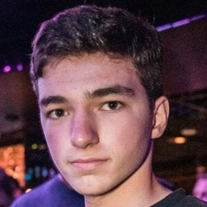 Jason Falco - Family, Bio, Birthdate,Age, Networth , Wiki& More