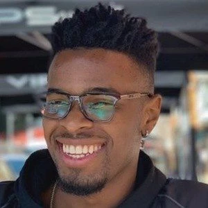 Famous Oberogo - Wiki, Bio, Networth, Birthdate, Family & More