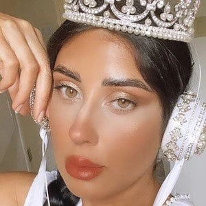 FarahProMakeup - Adderess, Bio, Birthdate, Family, Wiki & More