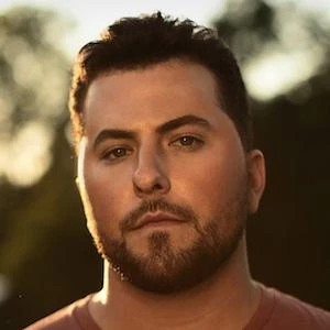 Tyler Farr - Age, Height, Birthdate, Bio, Family, Networth & More