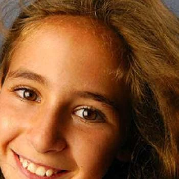 Farrah Peskoff - Age, Bio, Birthdate, Family, Networth & More